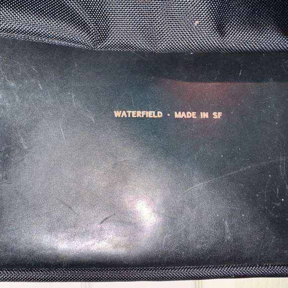 Waterfield Designs Agile Briefcase - Picture 5 of 6